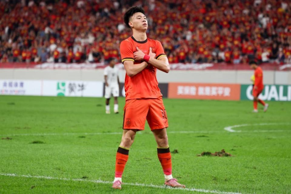 U22国足3分钟连入2球！王钰栋助攻双响炮，3年前曾大四喜