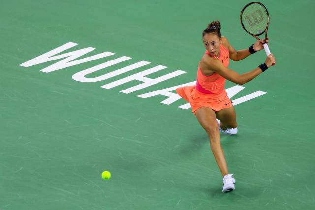 球天下体育官网-郑钦文斩获武网正赛首胜 冠军积分反超纳瓦罗