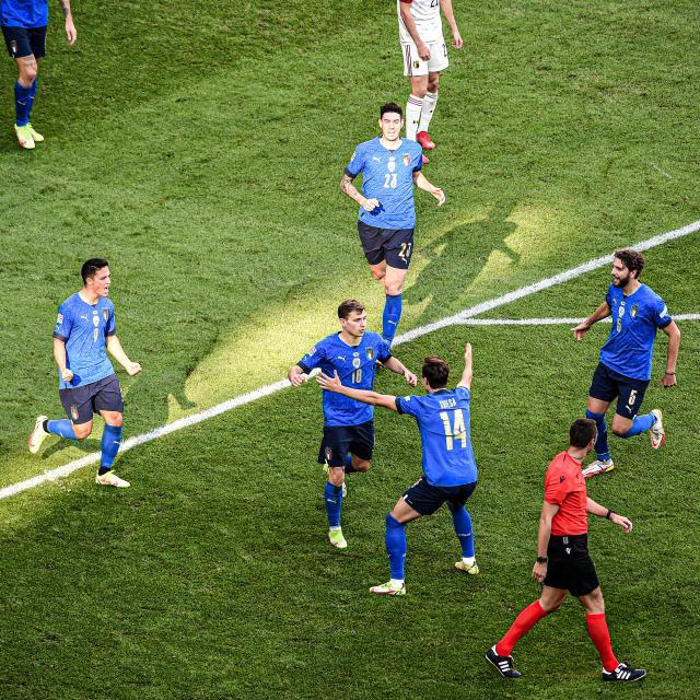 球天下体育官网-【人物】完美男主角巴雷拉，蓝衣&amp;蓝黑新领袖